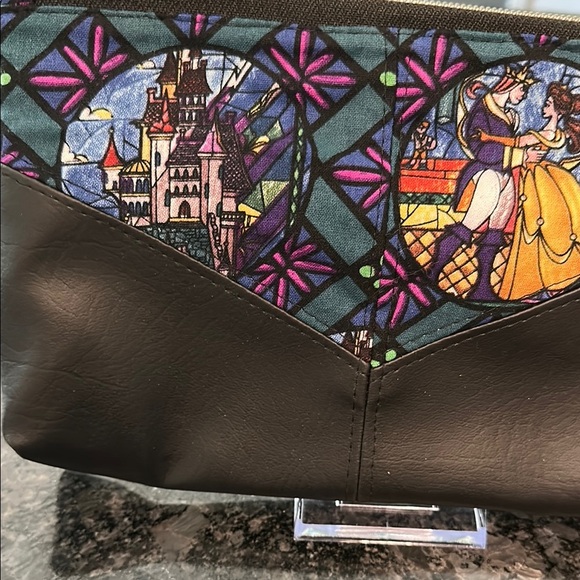 Beauty & the Beast Bundle Stunning Charm Bracelet & Zippered Pouch Gift Set NWOT - Picture 2 of 16